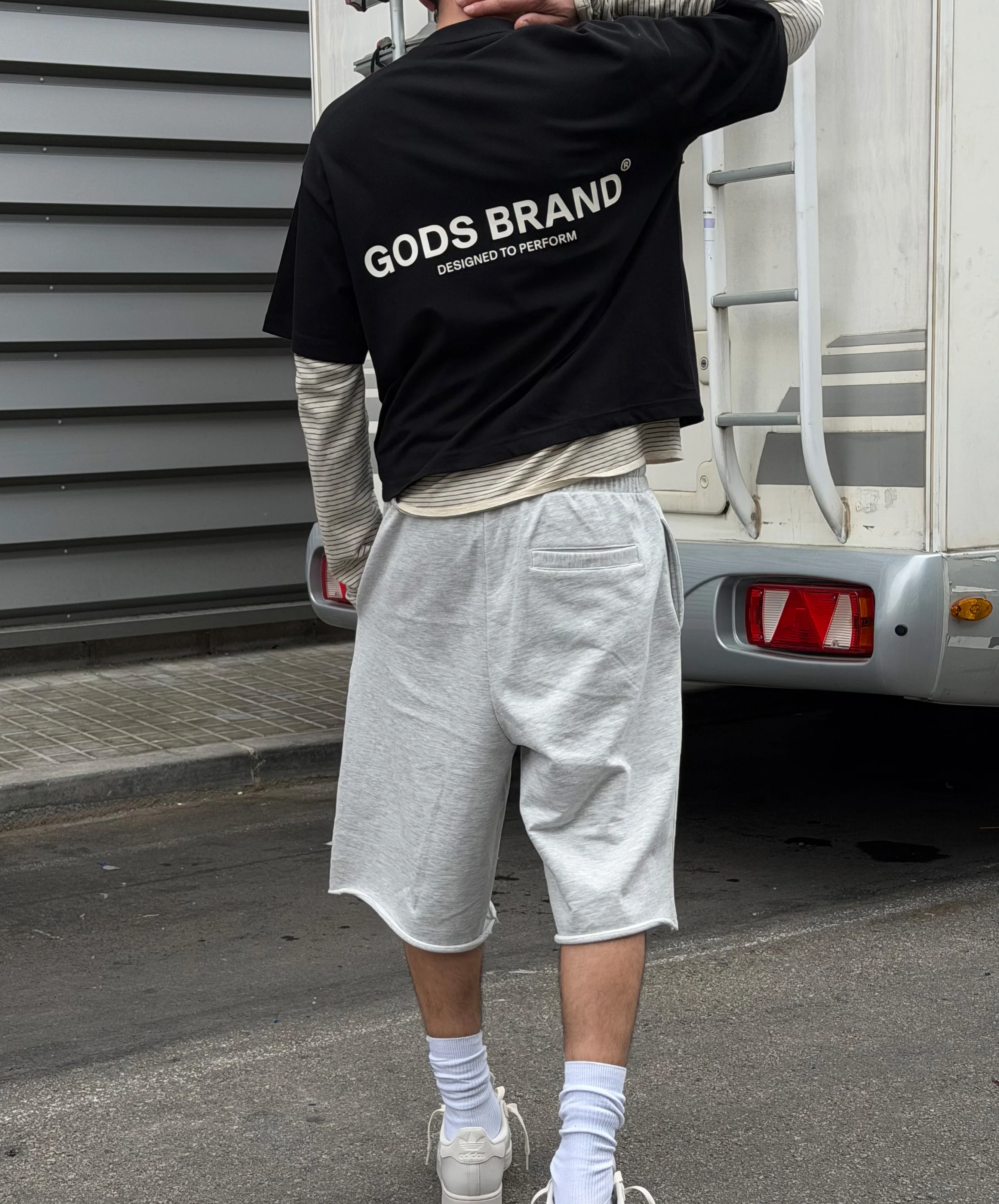 Performance Boxy Tee Black - Image 4