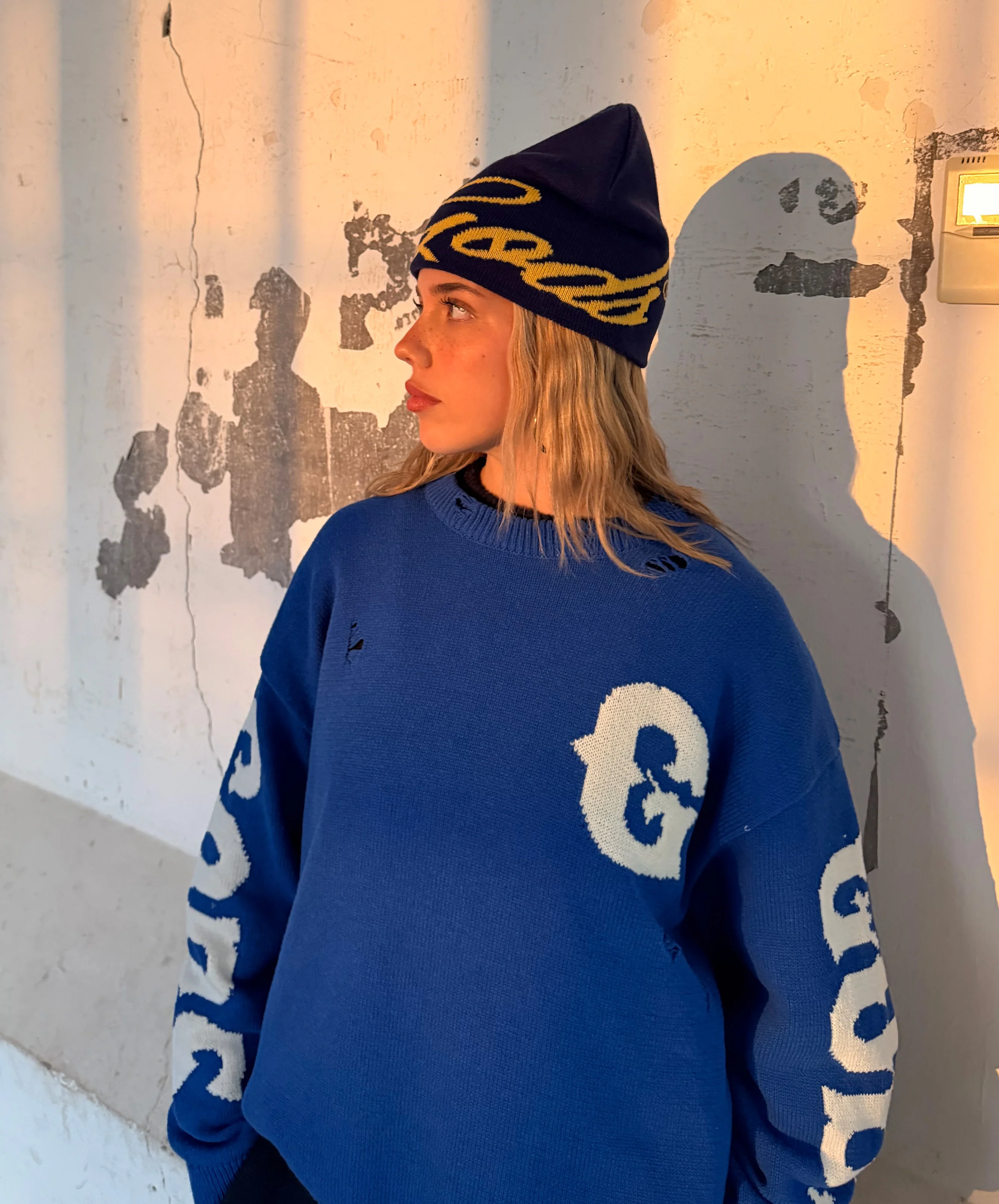 G Side Knitted Sweater Blue - Image 9