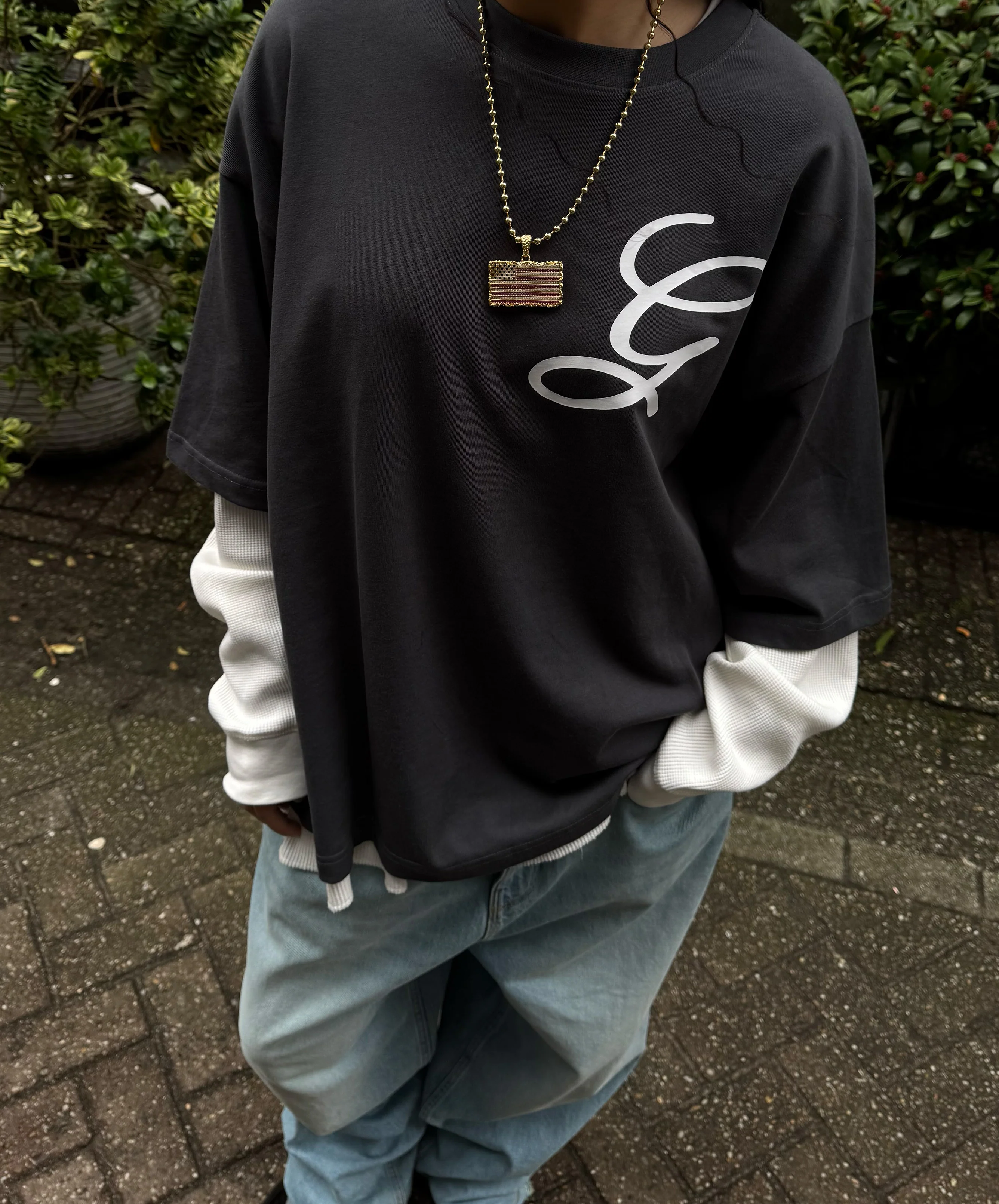 Love Script Boxy Tee Dark Grey - Image 5