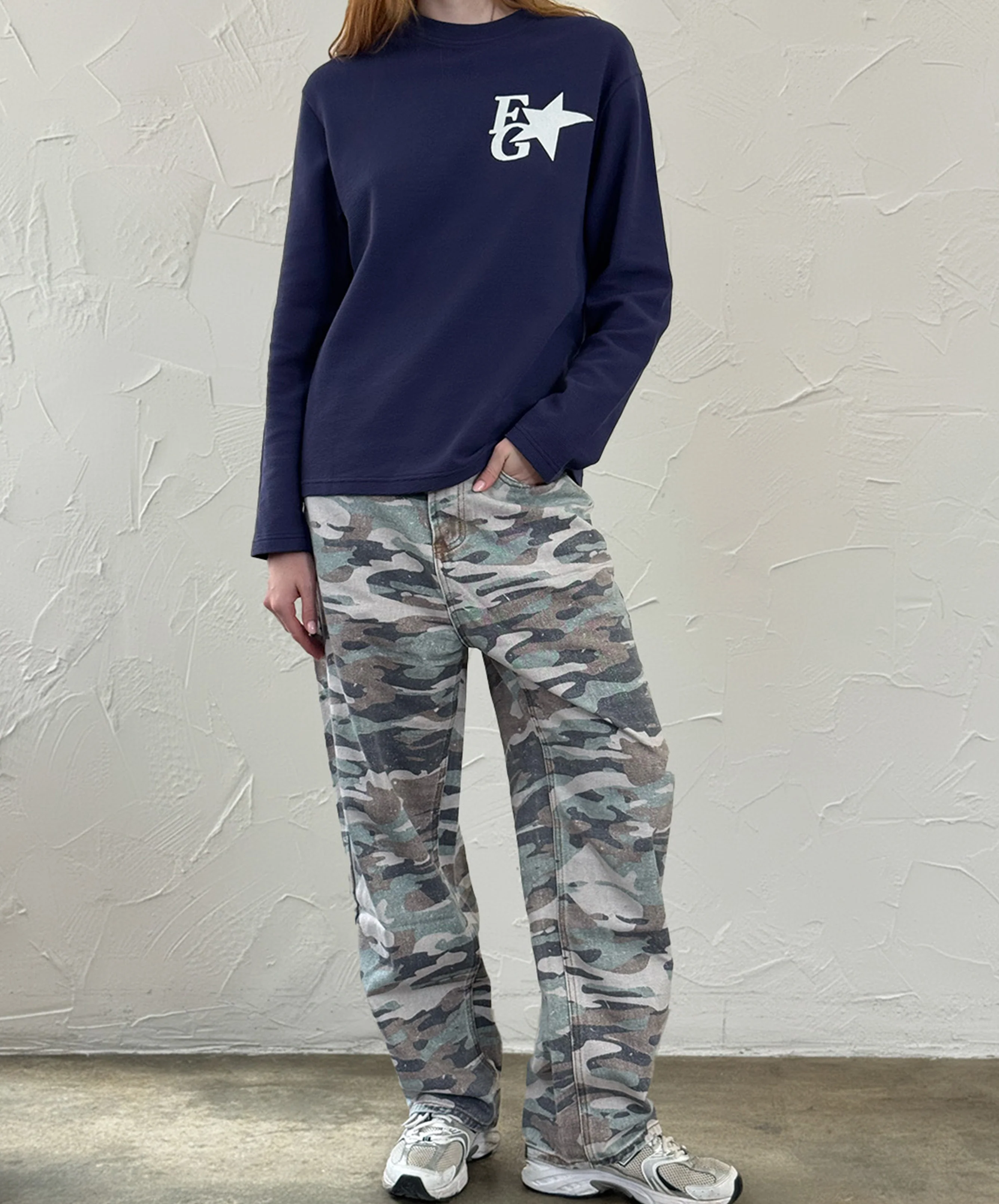 Star Longsleeve Navy - Image 6