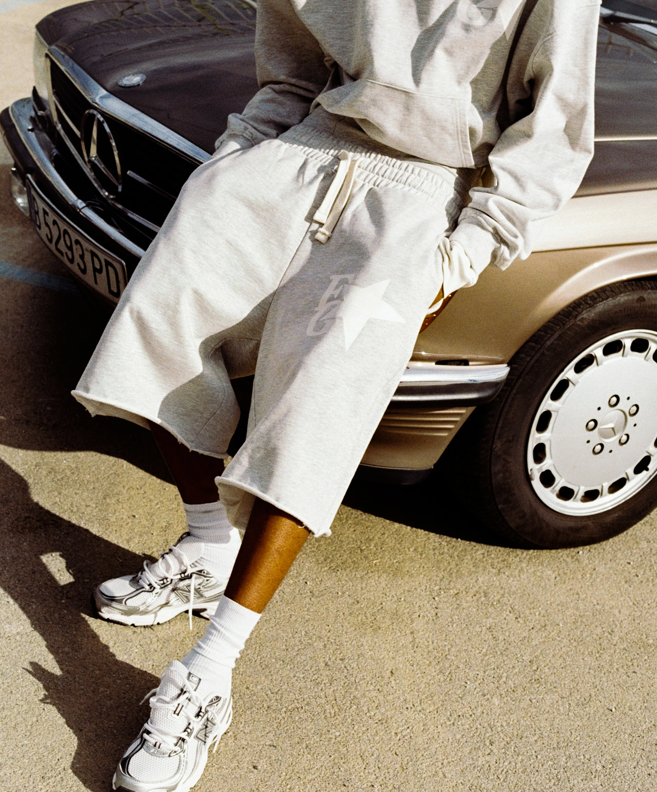 Star Jorts Light Grey - Image 5